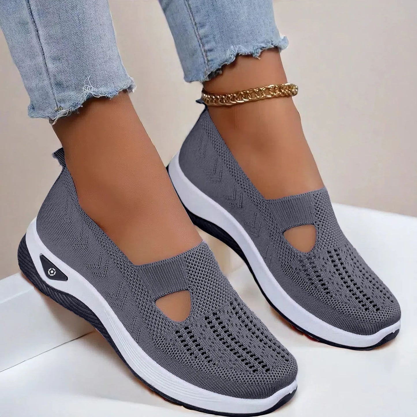 Non-Slip Shoes for Elderly Women Designed for Stability, Soft Sole Walking Flats for Daily Use