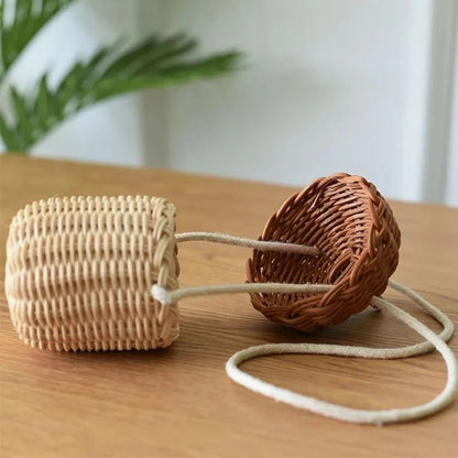 Acorn Rattan Bucket Bag – Handwoven Woven Shoulder Bag for Boho Beach Days & Cute Storage