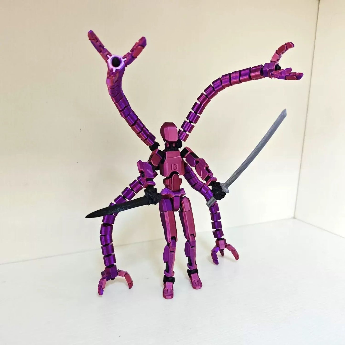 Titan 13 Poseable 3D Printed Action Figure – Articulated Robot Mannequin Toy for Creative Play & Display