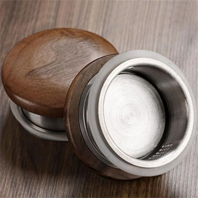 Large Capacity Glass Cold Water Jug Wooden Handle