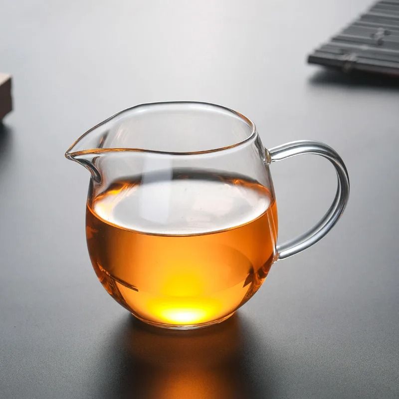 Heat Resisting Clear Glass Tea Pitcher Fair Cup