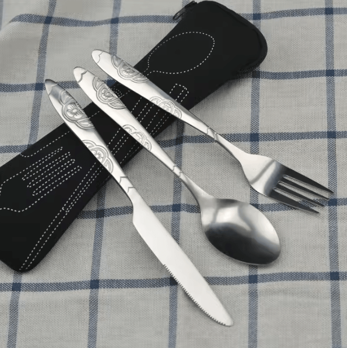 Portable Washable Picnic Cutlery Set in Zipper Travel Pouch