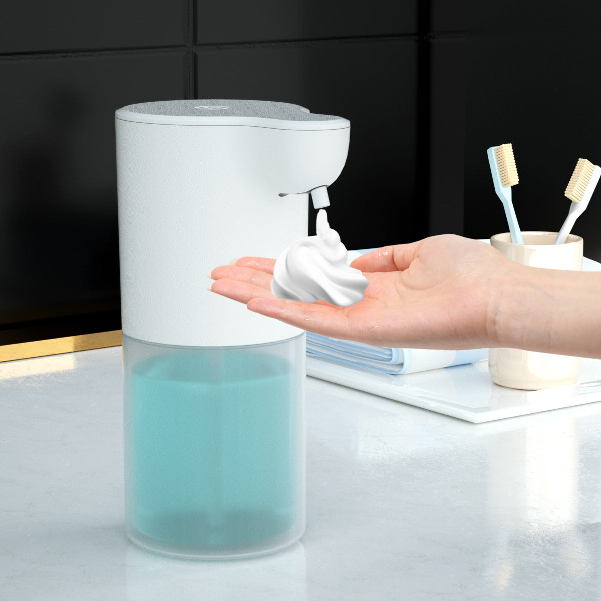 Contactless Smart Foam Cleaning Soap Dispenser, Automatic Induction for Household Use, Alcohol Spray, Phone Washer