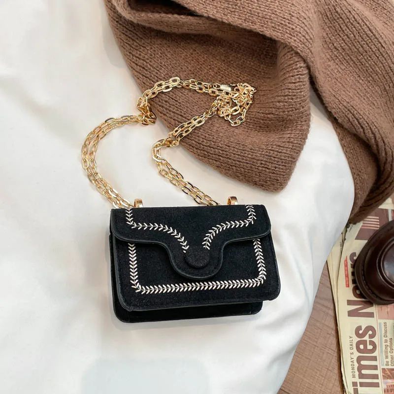 Elegant Embroidered Mini Chain Crossbody Bag – Stylish Women Handbag with Chain Strap & Compact Square Design