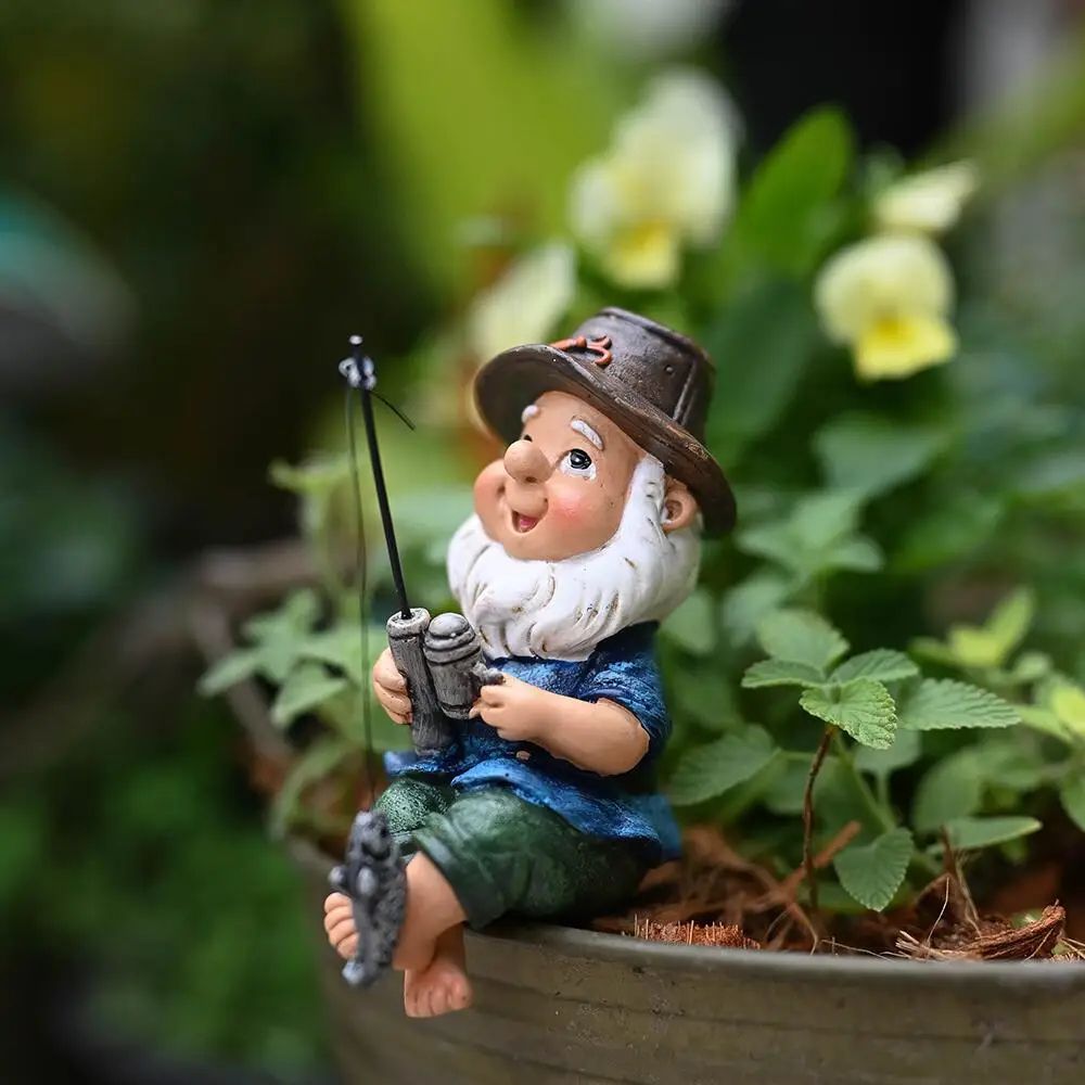 Whimsical Fishing Gnome Statue Resin Garden Figurine for Outdoor Garden Decor