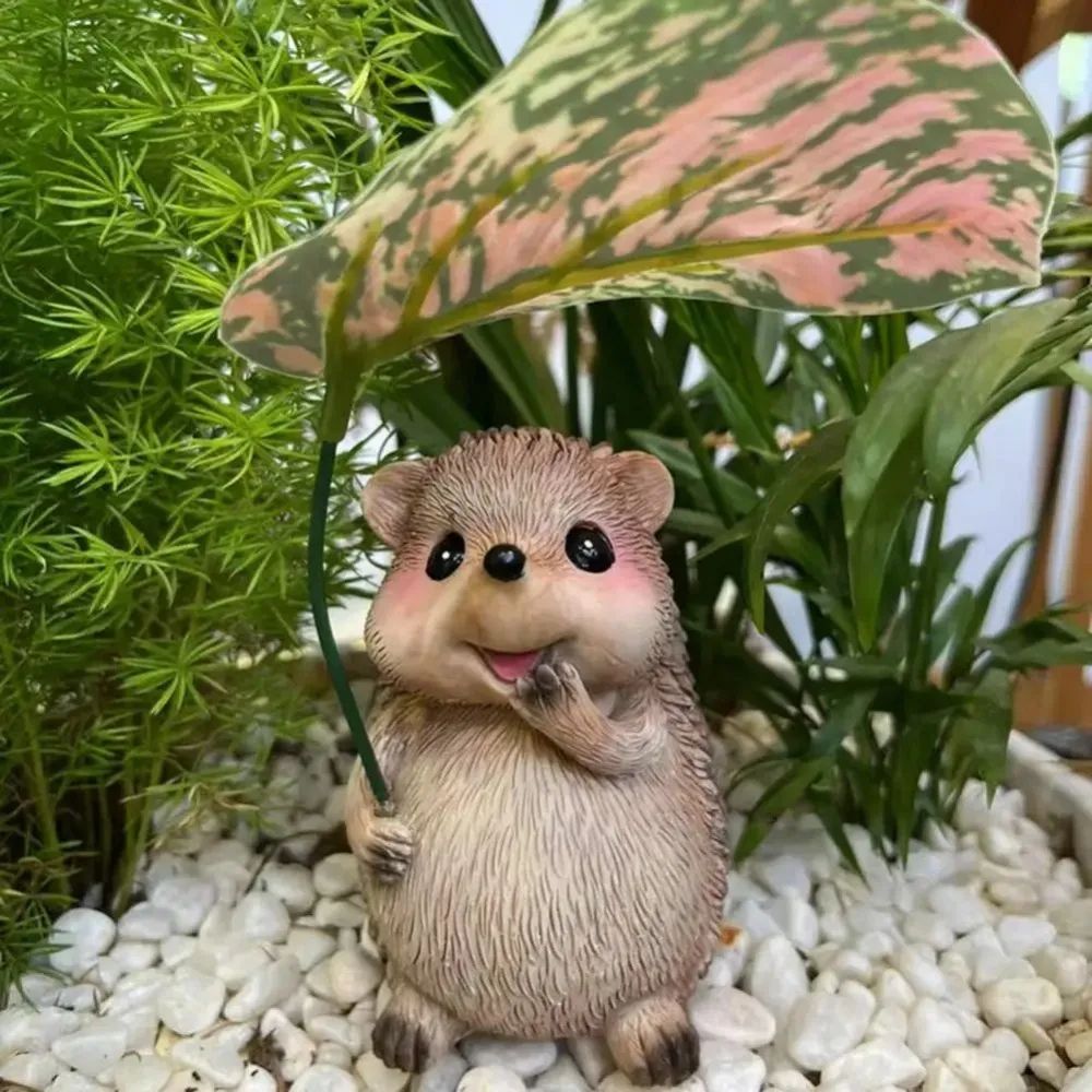 Cute Resin Leaf Umbrella Hedgehog Garden Statue – Whimsical Outdoor Animal Decor Figurine