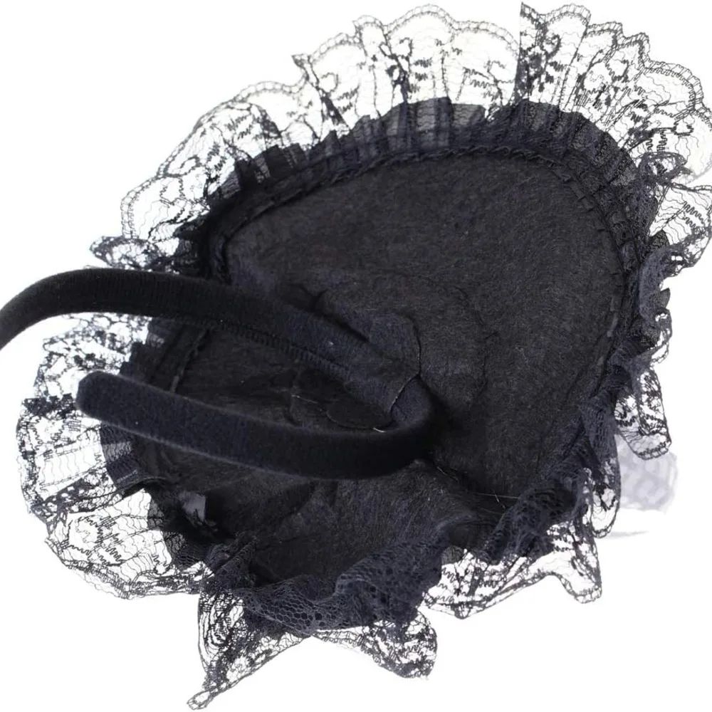 Gothic Halloween Witch Hat with Feathers & Lace – Elegant Witch Costume Accessory