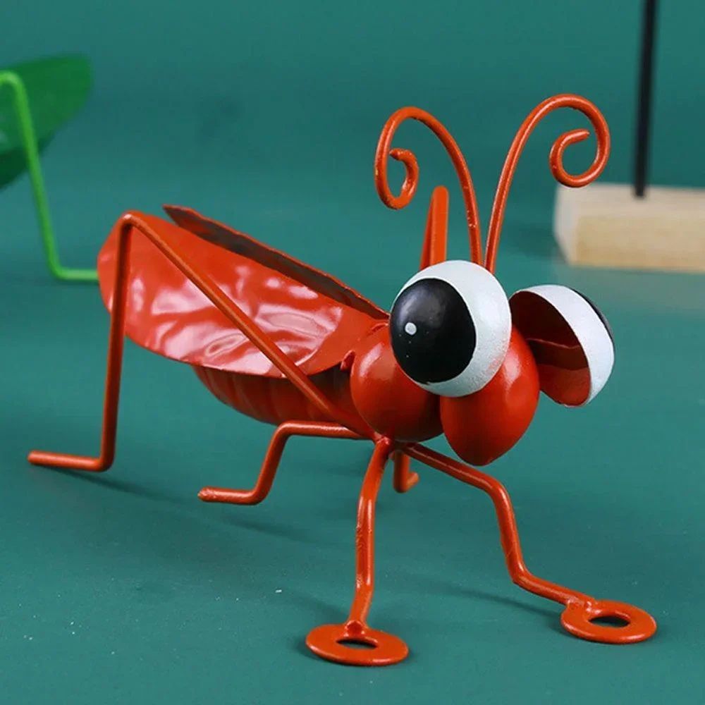 Cute Metal Grasshopper Garden Decor Outdoor Wall and Tree Art Accent
