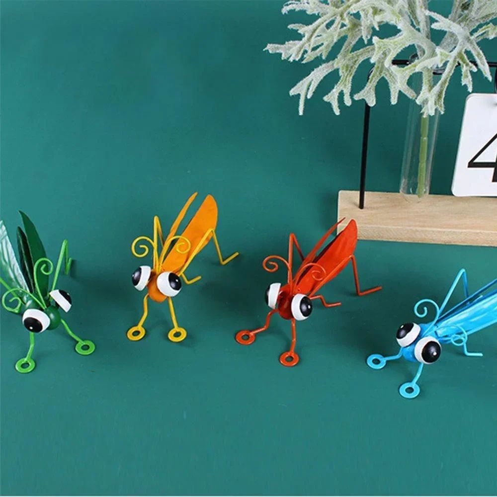 Cute Metal Grasshopper Garden Decor Outdoor Wall and Tree Art Accent