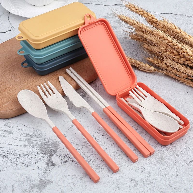 EcoLite 4-Piece Portable Travel Cutlery Set – Sustainable Eco-Friendly Wheat Straw Tableware with Case