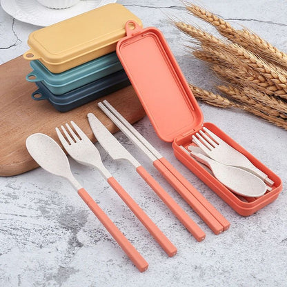 EcoLite 4-Piece Portable Travel Cutlery Set – Sustainable Eco-Friendly Wheat Straw Tableware with Case