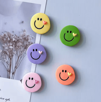 5-Piece Colorful Round Face Fridge Magnets – Festive Decorative Magnets for Kitchen & Christmas