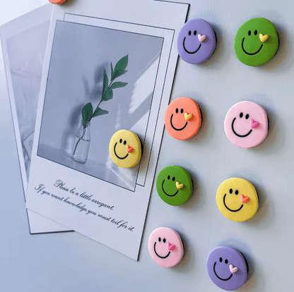 5-Piece Colorful Round Face Fridge Magnets – Festive Decorative Magnets for Kitchen & Christmas