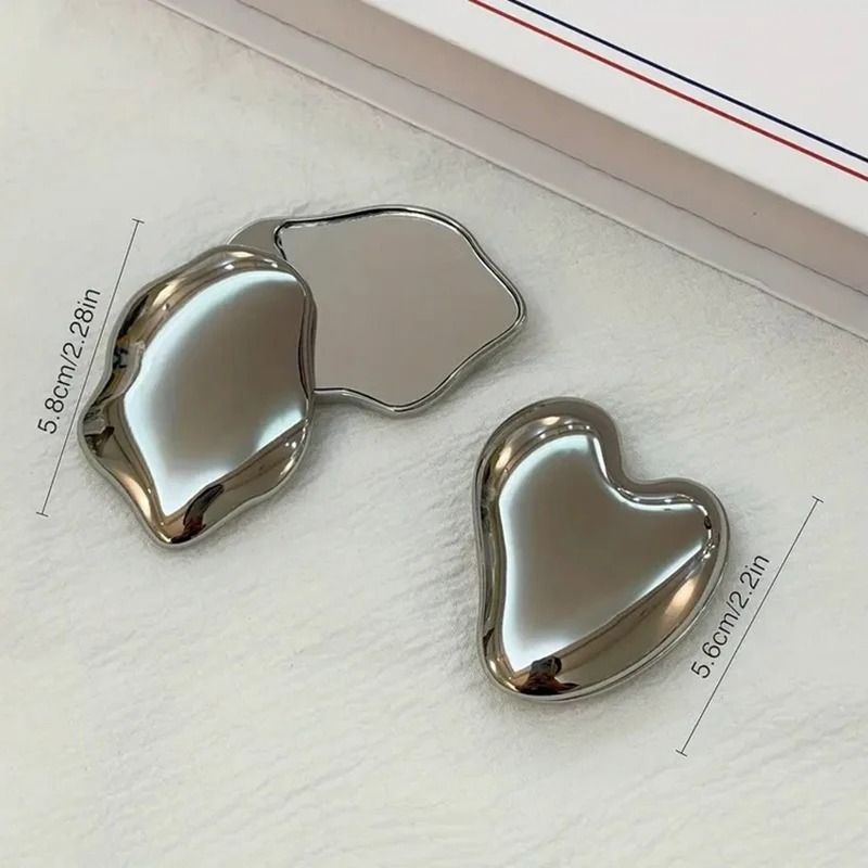 Petite Foldable Heart Beauty Compact