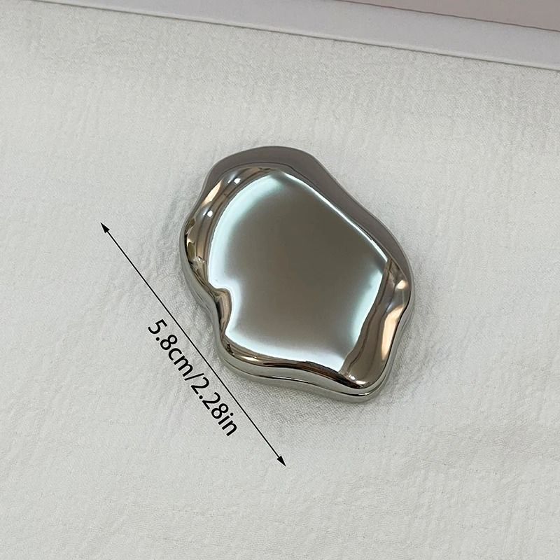 Petite Foldable Heart Beauty Compact
