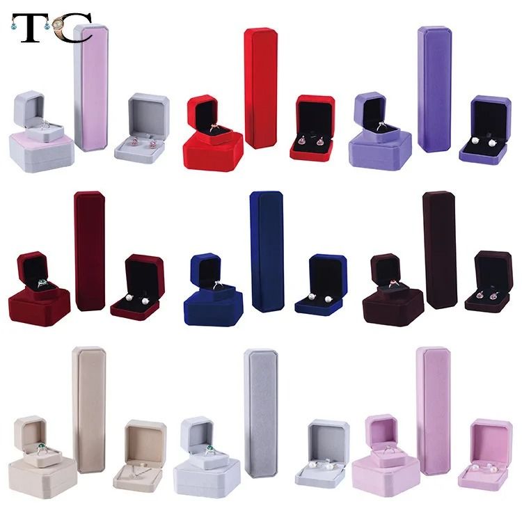 Premium Velvet Jewelry Box – Elegant Ring, Necklace & Bracelet Organizer