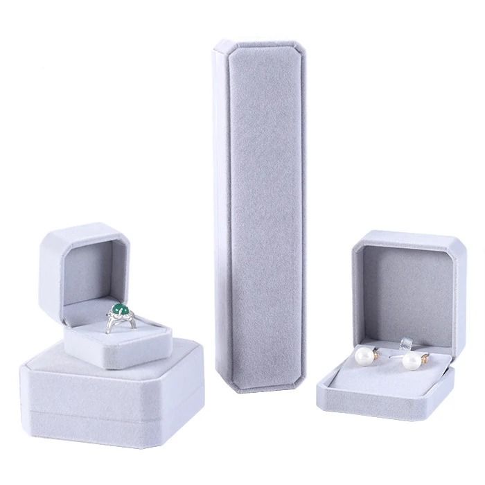 Premium Velvet Jewelry Box – Elegant Ring, Necklace & Bracelet Organizer