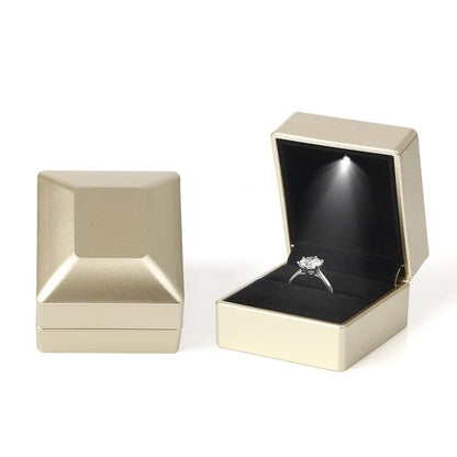 LED Lighted Jewelry Box – Heart & Square Velvet Proposal Cases