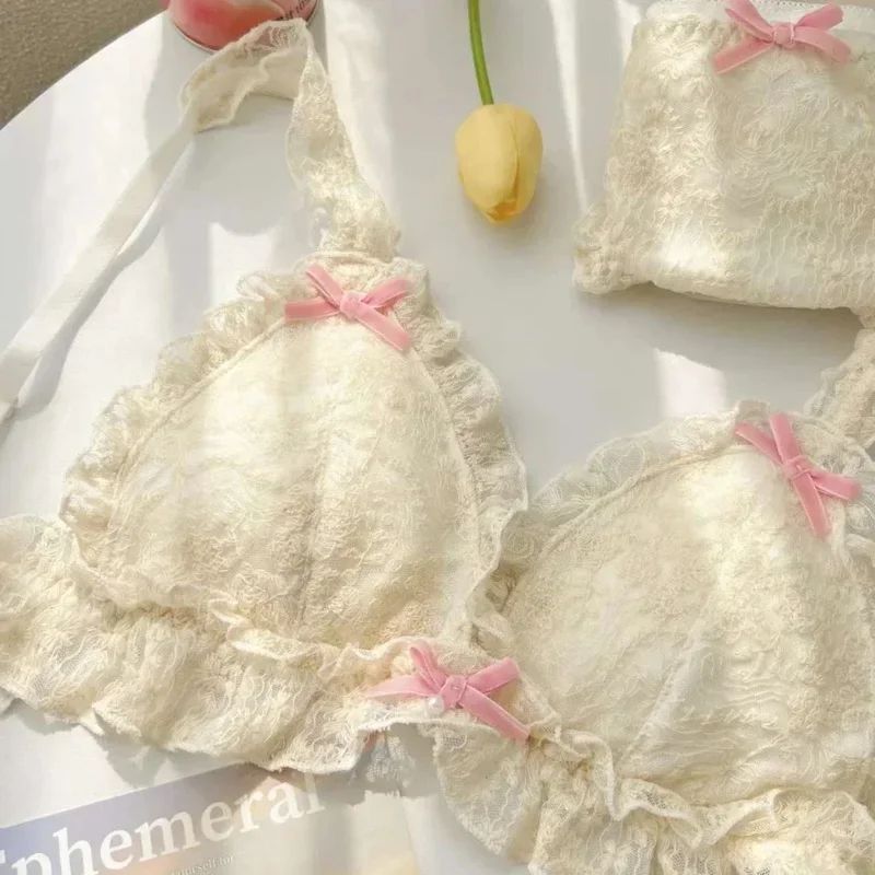 SweetMuse French Retro Lolita Lace Bra Set – Wireless Japanese Style Bra & Panty