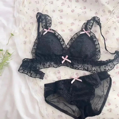 SweetMuse French Retro Lolita Lace Bra Set – Wireless Japanese Style Bra & Panty