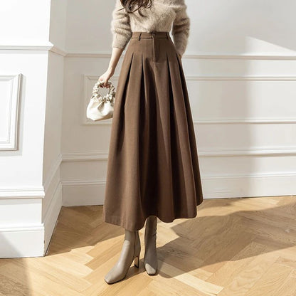 Elegant A-Line Woolen Maxi Skirt – High Waist Pleated Long Winter Skirt for Women