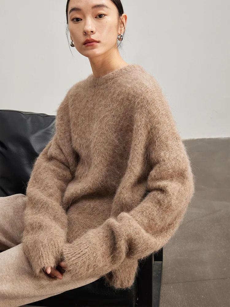 SuyaDream Warm Alpaca Pullover – Loose Dropped Sleeve Luxury Sweater for 2025 Fall/Winter
