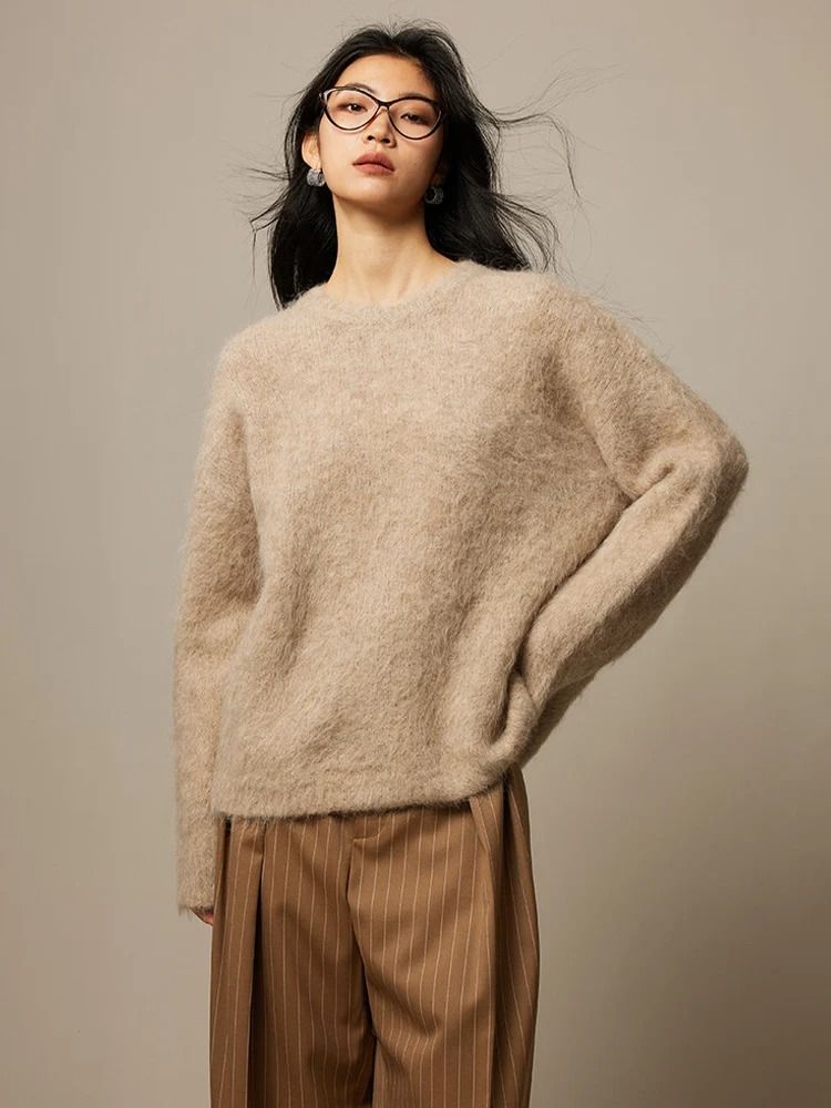 SuyaDream Warm Alpaca Pullover – Loose Dropped Sleeve Luxury Sweater for 2025 Fall/Winter
