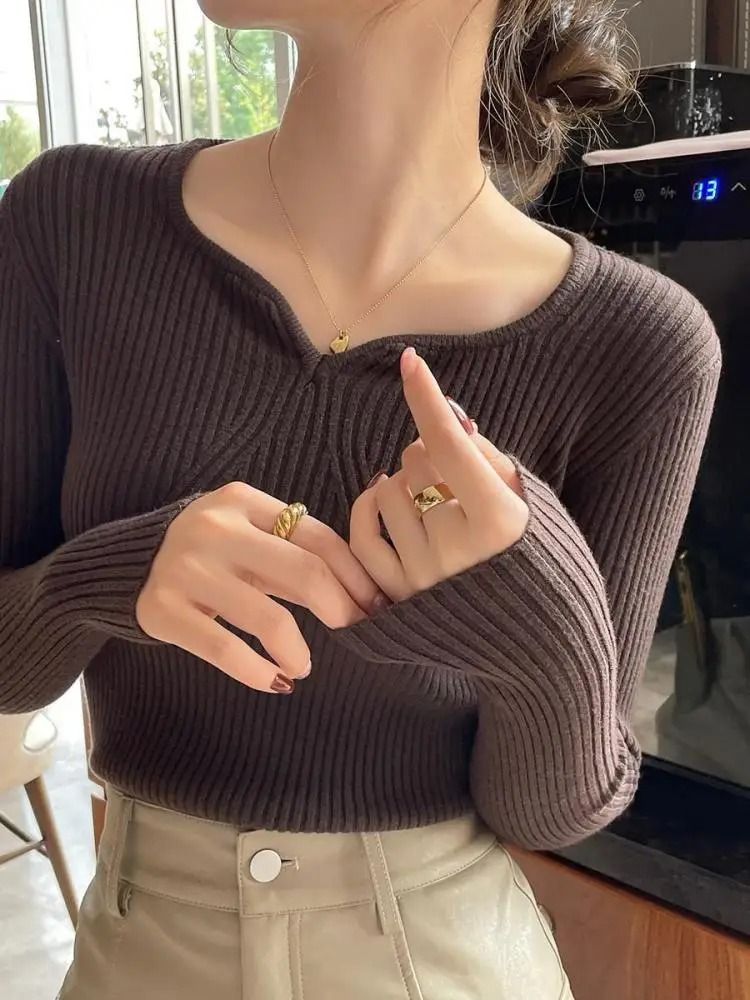 2025 Basic V-Neck Chic Pullover – Slim Ribbed Knitted Sweater for Autumn & Winter