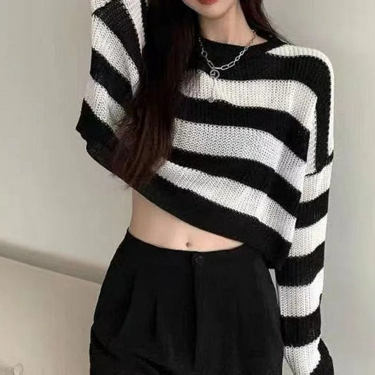 Korean Style Striped Cropped Sweater – Vintage Oversized Knit Jumper for Autumn & Winter