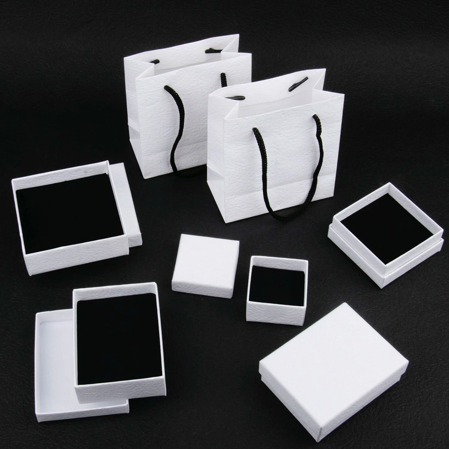 Square Jewelry Organizer Box – High-Performance White Kraft Paper Display & Gift Boxes for Engagement Rings & Accessorie