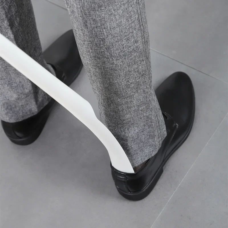Extra Long Wood Grain Self-Supporting Shoe Horn