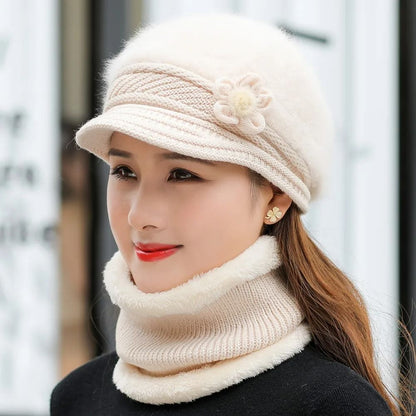 Elegant Winter Knitted Beanie and Scarf Set – Faux Fur Lined Warmth