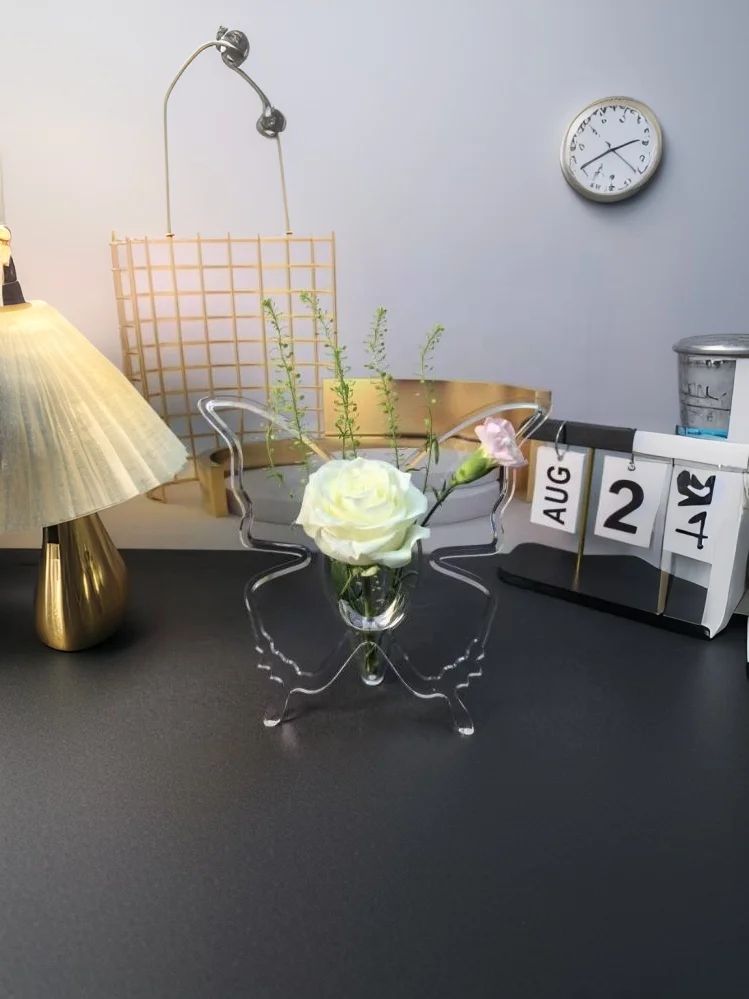 Transparent Acrylic Butterfly Photo Frame Vase for Flowers