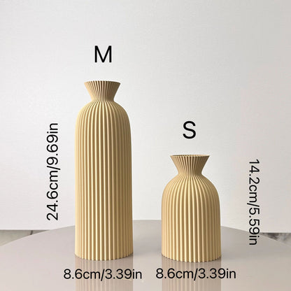 2-Piece Wavy Pattern Art Decorative Vases for Home