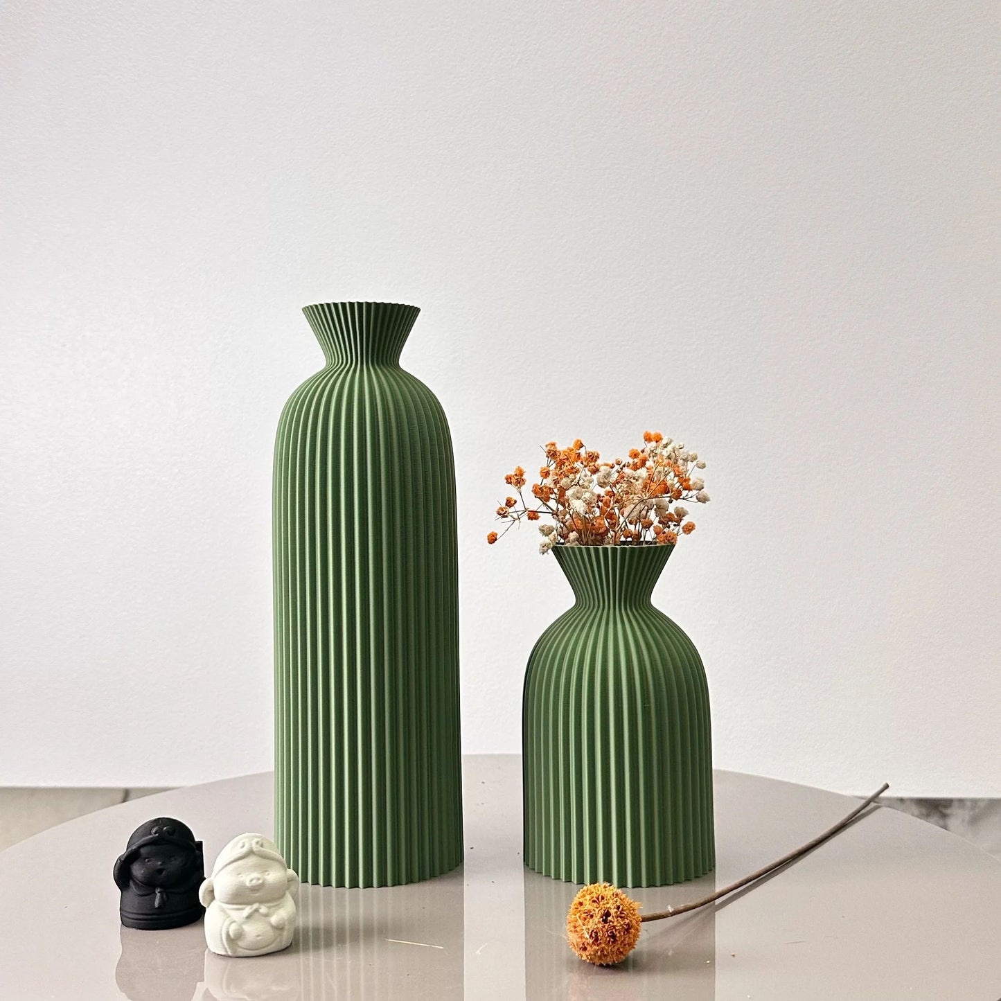 2-Piece Wavy Pattern Art Decorative Vases for Home
