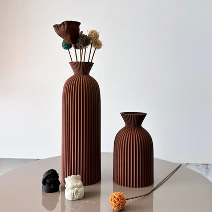 2-Piece Wavy Pattern Art Decorative Vases for Home