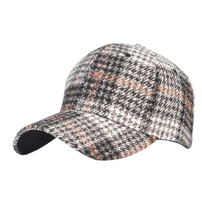 Classic Checkered Baseball Cap – All-Season Sun Visor Cap with Adjustable Fit for Men & Women
