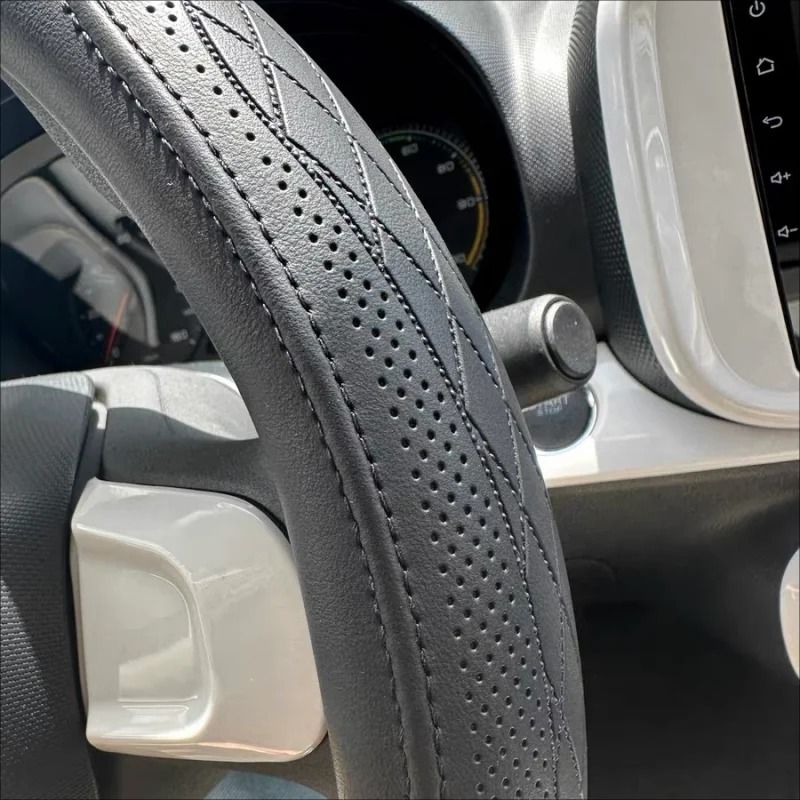 Premium Napa Leather Steering Wheel Cover Breathable Universal 15 Inch Steering Wheel Cover