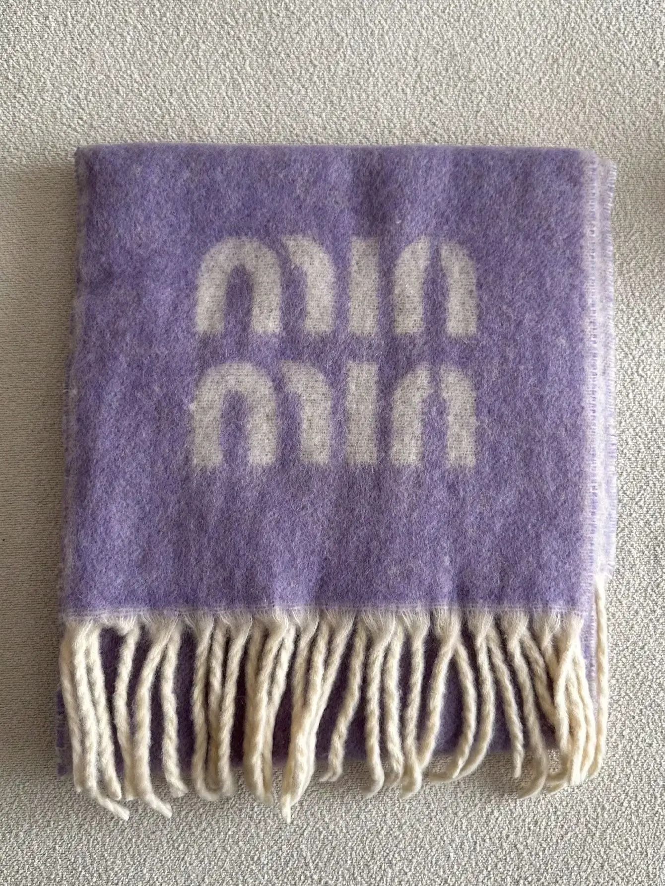 Thick Jacquard Knit Scarf Wool Blend Letter Pattern Winter Shawl Two Color Fashion Scarf