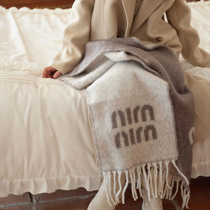 Thick Jacquard Knit Scarf Wool Blend Letter Pattern Winter Shawl Two Color Fashion Scarf