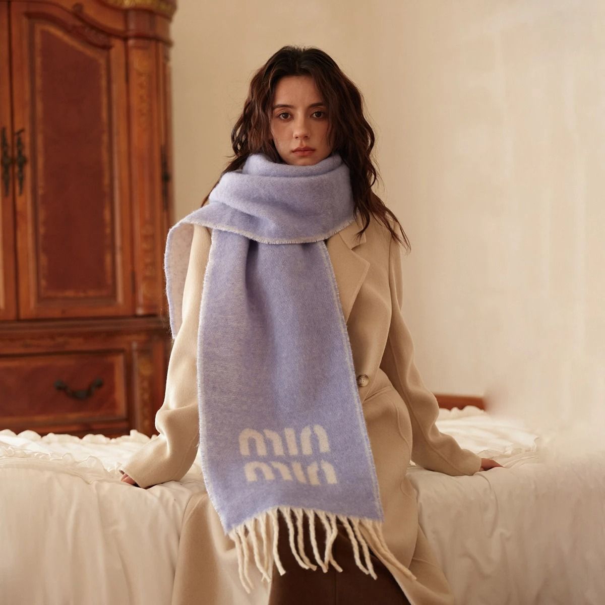 Thick Jacquard Knit Scarf Wool Blend Letter Pattern Winter Shawl Two Color Fashion Scarf