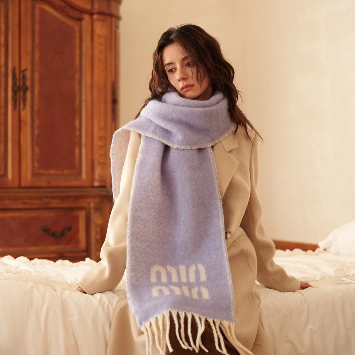 Thick Jacquard Knit Scarf Wool Blend Letter Pattern Winter Shawl Two Color Fashion Scarf