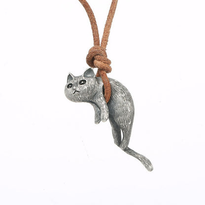 Creative Cat Pendant Necklace for Couples Personalized Jewelry Gift for Cat Lovers Unique Design for Women Men