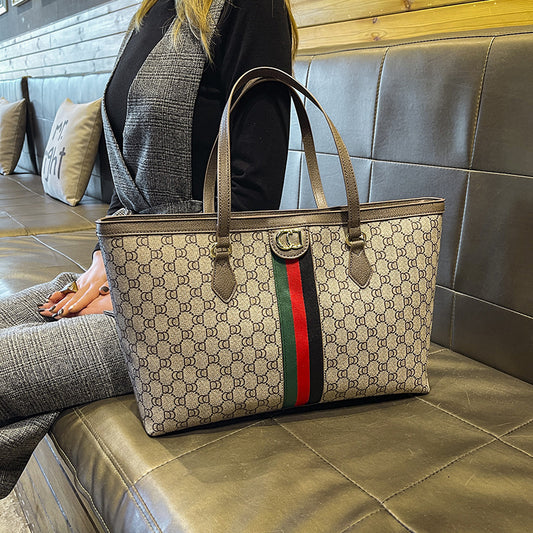 Large Capacity Light Luxury Women's Tote Bag Versatile Fashionable Commuter & Mommy Shoulder Bag