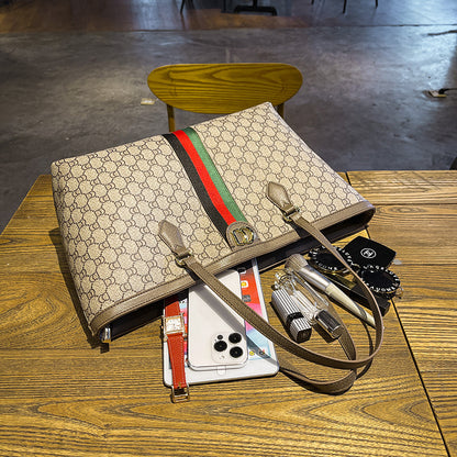 Large Capacity Light Luxury Women's Tote Bag Versatile Fashionable Commuter & Mommy Shoulder Bag