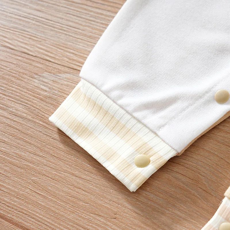 Cozy Cartoon Long Sleeve Baby Jumpsuit Baseball Romper for Spring & Fall