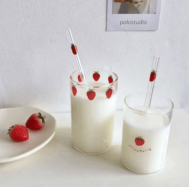 Cute Strawberry Glass Cup with Straw – 300ML Borosilicate Aesthetic Drinking Tumbler
