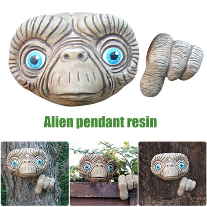 Funny Garden Statue Resin Yard Decor Animal and Gnome Sculpture Wall Mounted Outdoor Ornament