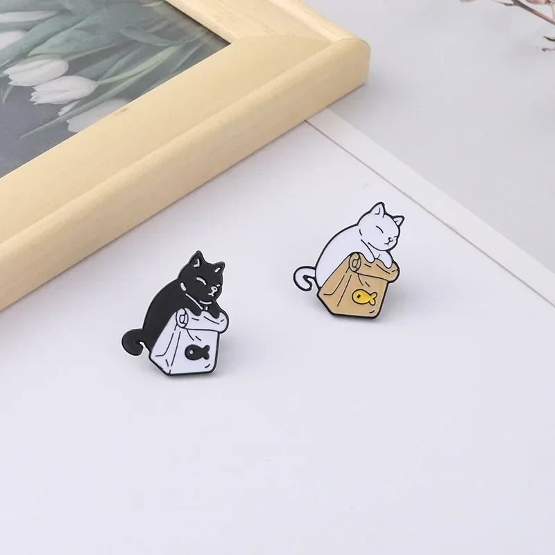 Cute Cat Brooch Pin Set Cartoon Animal Lapel Badge