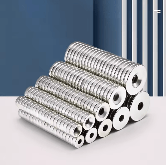 N52 Countersunk Neodymium Magnet Set – 30mm Heavy Duty Disc with Screw Hole